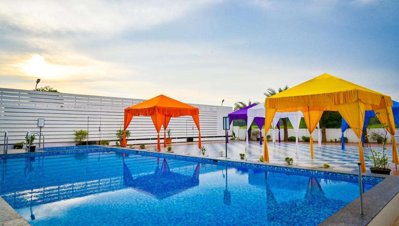 Hotel Laxmi Empire GOA Esterno foto