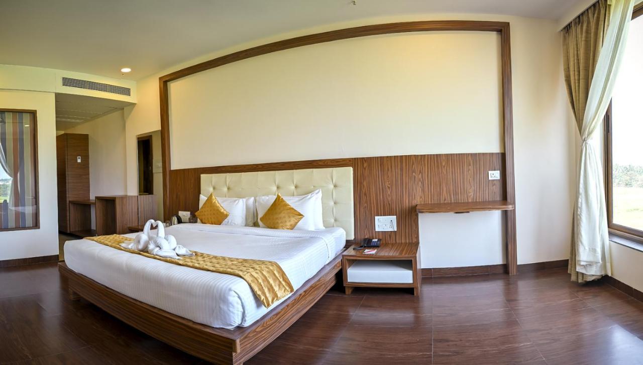 Hotel Laxmi Empire GOA Esterno foto