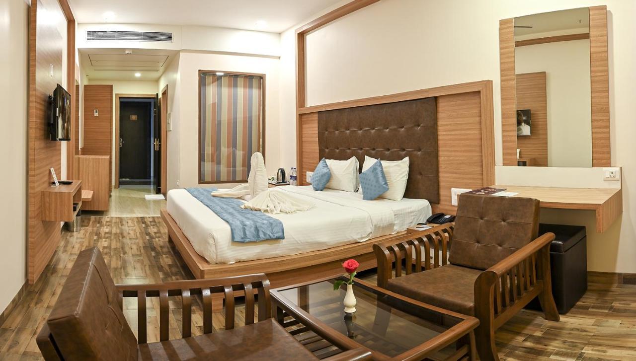 Hotel Laxmi Empire GOA Esterno foto